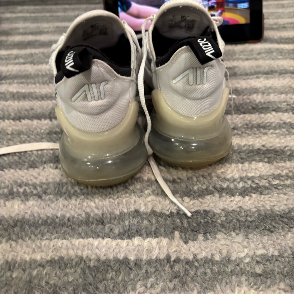 Nike White and Black Sneakers